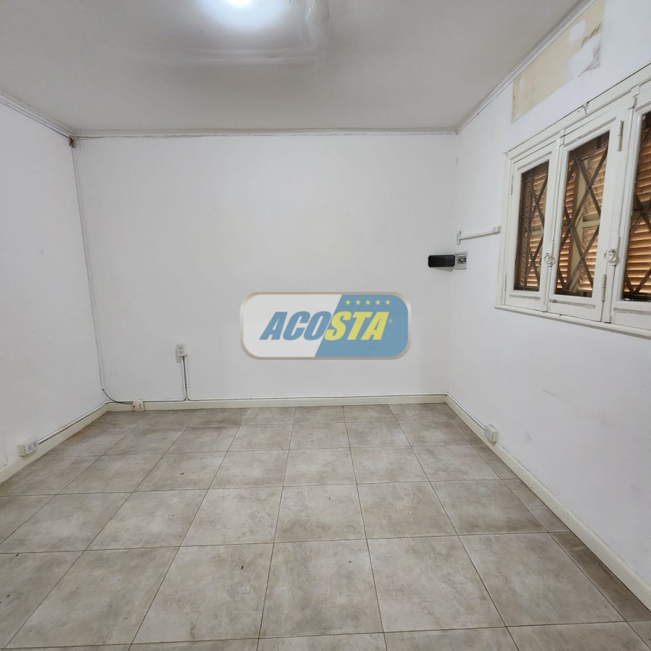ALQUILER PH 4 AMBIENTES, EXCLUSIVO USO COMERCIAL, BARRIO NAON