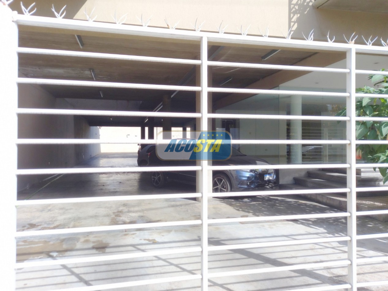 DTO. 2 AMB. EN VENTA CON COCHERA