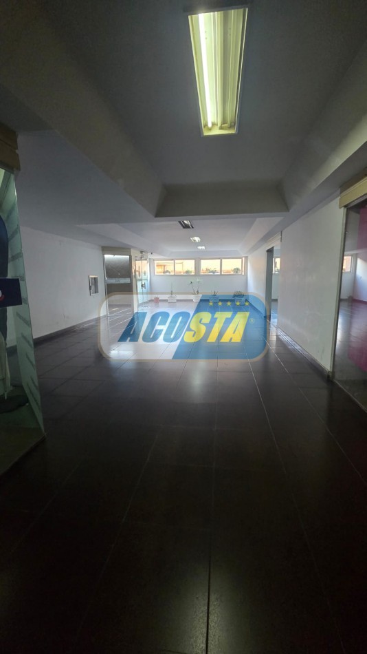 DEPARTAMENTO DE 3 AMBIENTES CON BALCON Y COCHERA