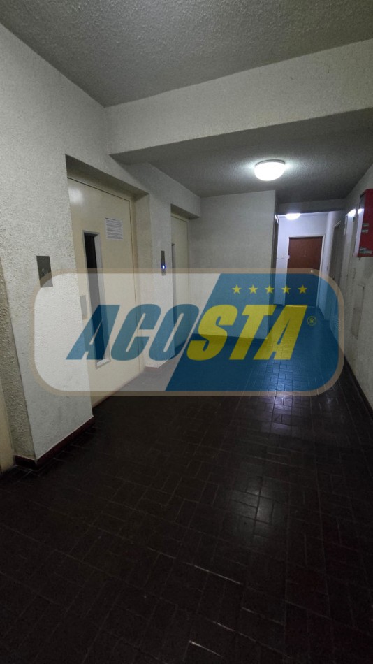 DEPARTAMENTO DE 3 AMBIENTES CON BALCON Y COCHERA