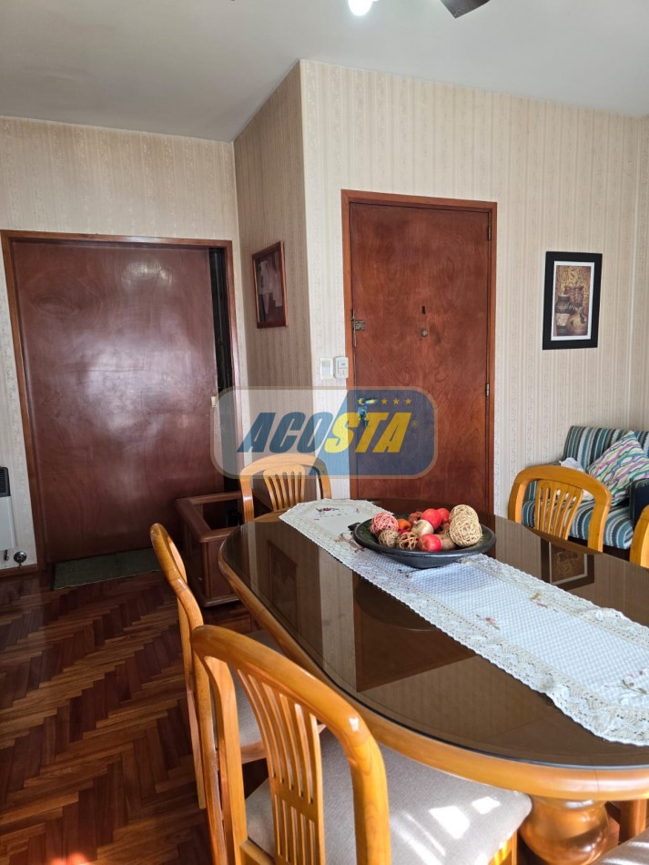 DEPARTAMENTO DE 3 AMB. AL FRENTE CON BALCON