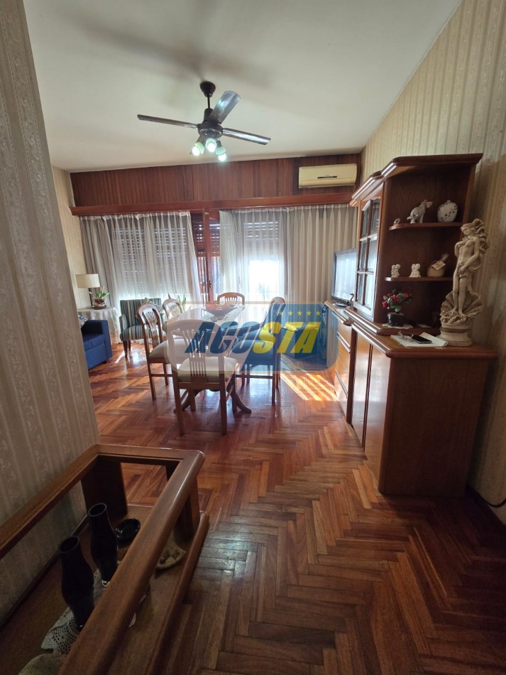 DEPARTAMENTO DE 3 AMB. AL FRENTE CON BALCON
