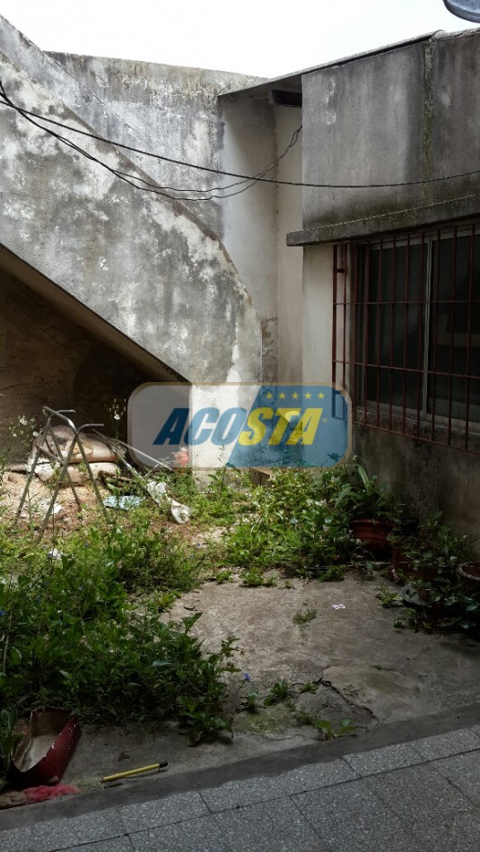 PH DE 3 AMBIENTES EN PB AL FONDO CON JARDIN Y TERRAZA