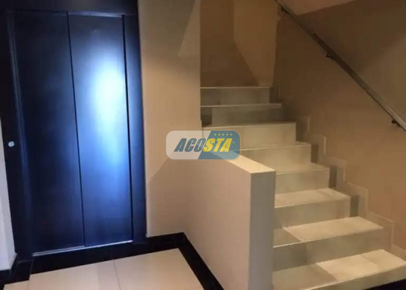 DEPARTAMENTO 2 AMBIENTES, AL FRENTE CON BALCON, APTO CREDITO