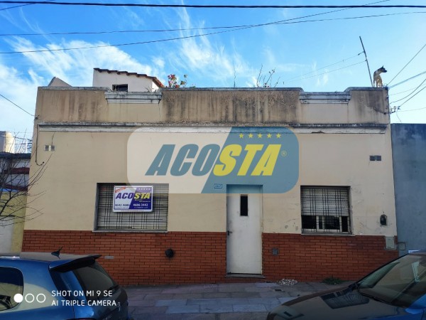 GALPON CON VIVIENDA DE 3 AMBIENTES CON SALIDA A DOS CALLES
