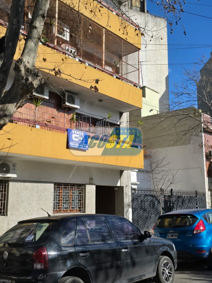DEPARTAMENTO DE 3 AMB. AL FRENTE CON BALCON