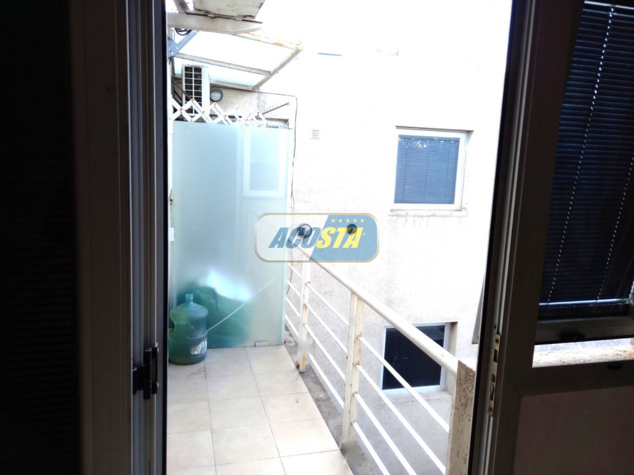 DTO. 2 AMB. EN VENTA CON COCHERA