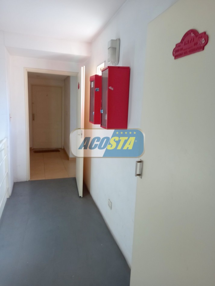 DTO. 2 AMB. EN VENTA CON COCHERA