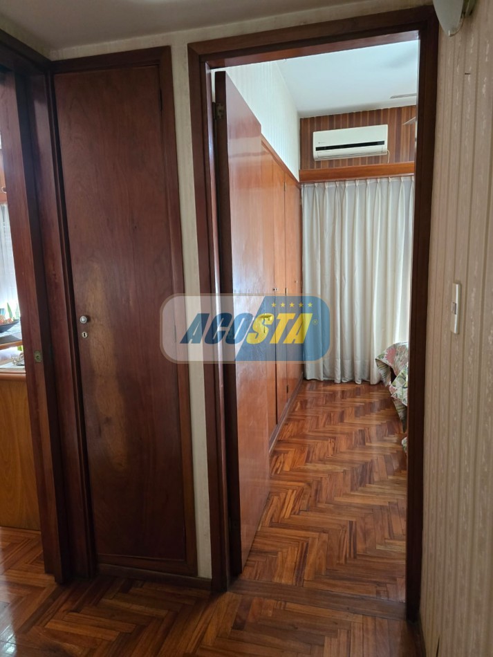 DEPARTAMENTO DE 3 AMB. AL FRENTE CON BALCON