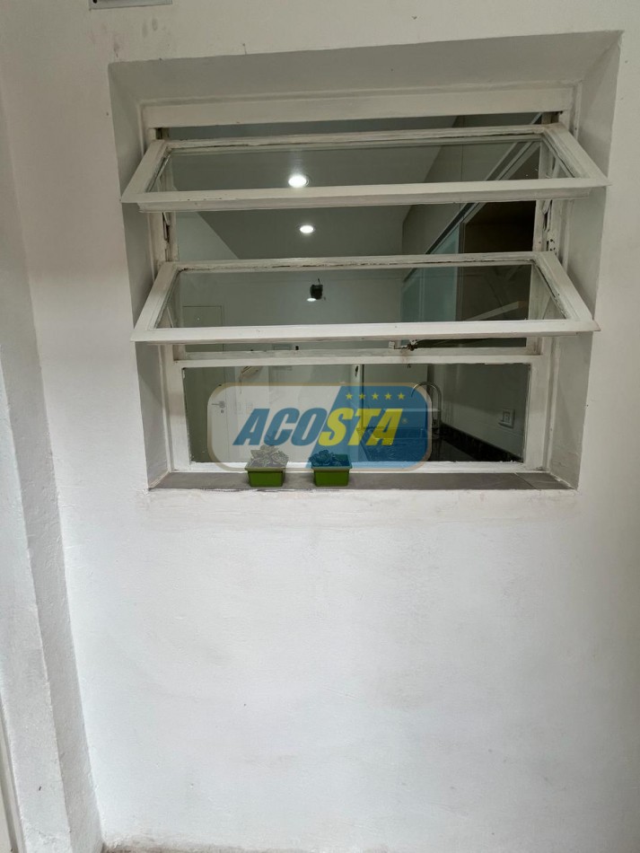 ALQUILER DEPARTAMENTO DE 2 AMB. EN PB CON PATIO, A NUEVO.