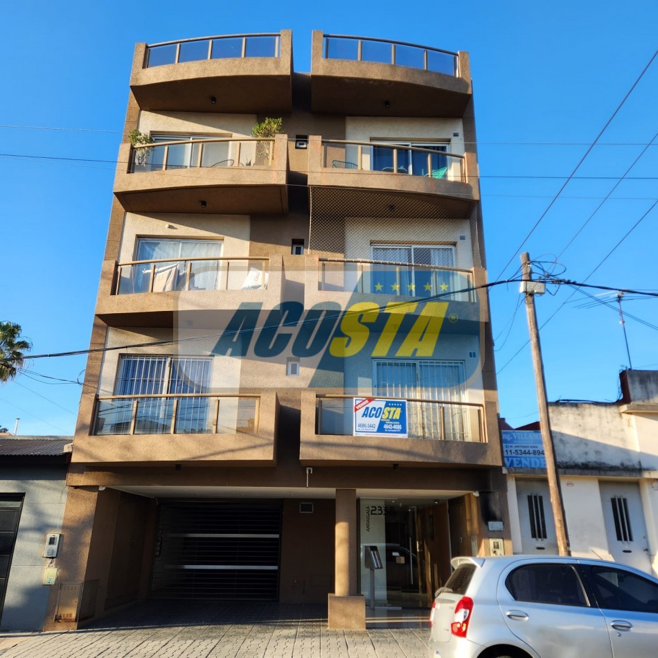 ALQUILER DTO. MONOAMBIENTE AL FRENTE, CON BALCON , SUM Y SOLARIUM