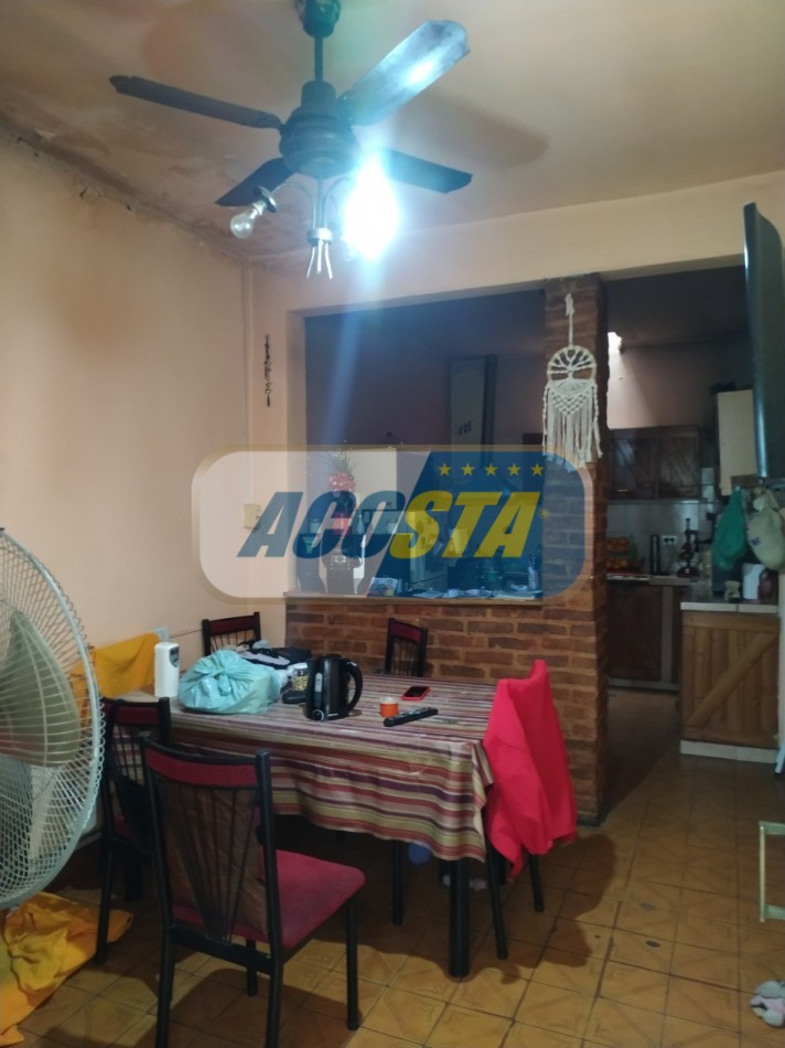 PH 3 AMBIENTES CON PATIO Y ESPACIO AEREO,  PARA REFORMAR, A MTS. AV. J. B. ALBERDI