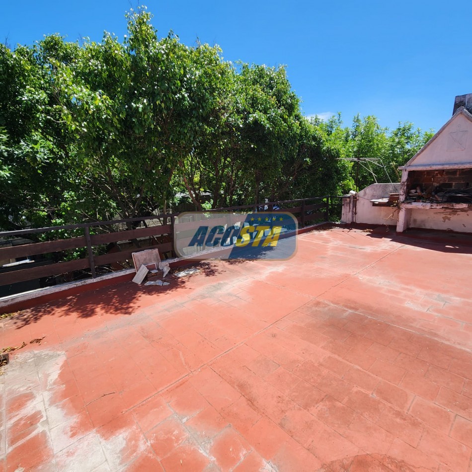 CASA 4 AMBIENTES CON PATIO, GARAGE Y TERRAZA CON PARRILLA