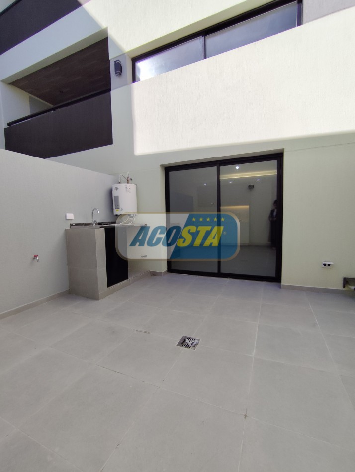 DEPARTAMENTO 1 AMBIENTE A ESTRENAR, CON PATIO, POSESION INMEDIATA!
