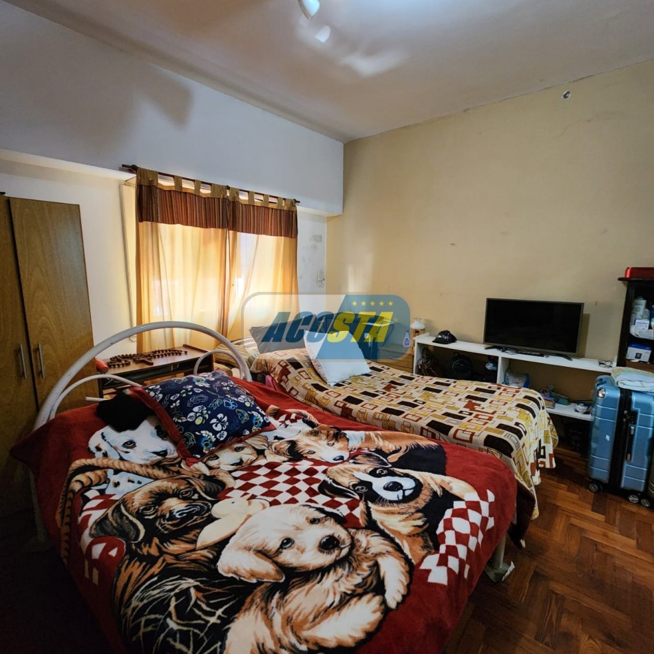 TIPO CASA AL FRENTE 