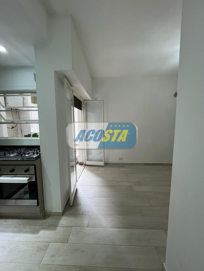 ALQUILER DEPARTAMENTO DE 2 AMB. EN PB CON PATIO, A NUEVO.