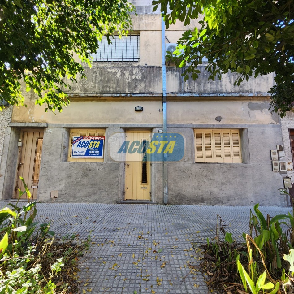 ALQUILER PH 4 AMBIENTES, EXCLUSIVO USO COMERCIAL, BARRIO NAON