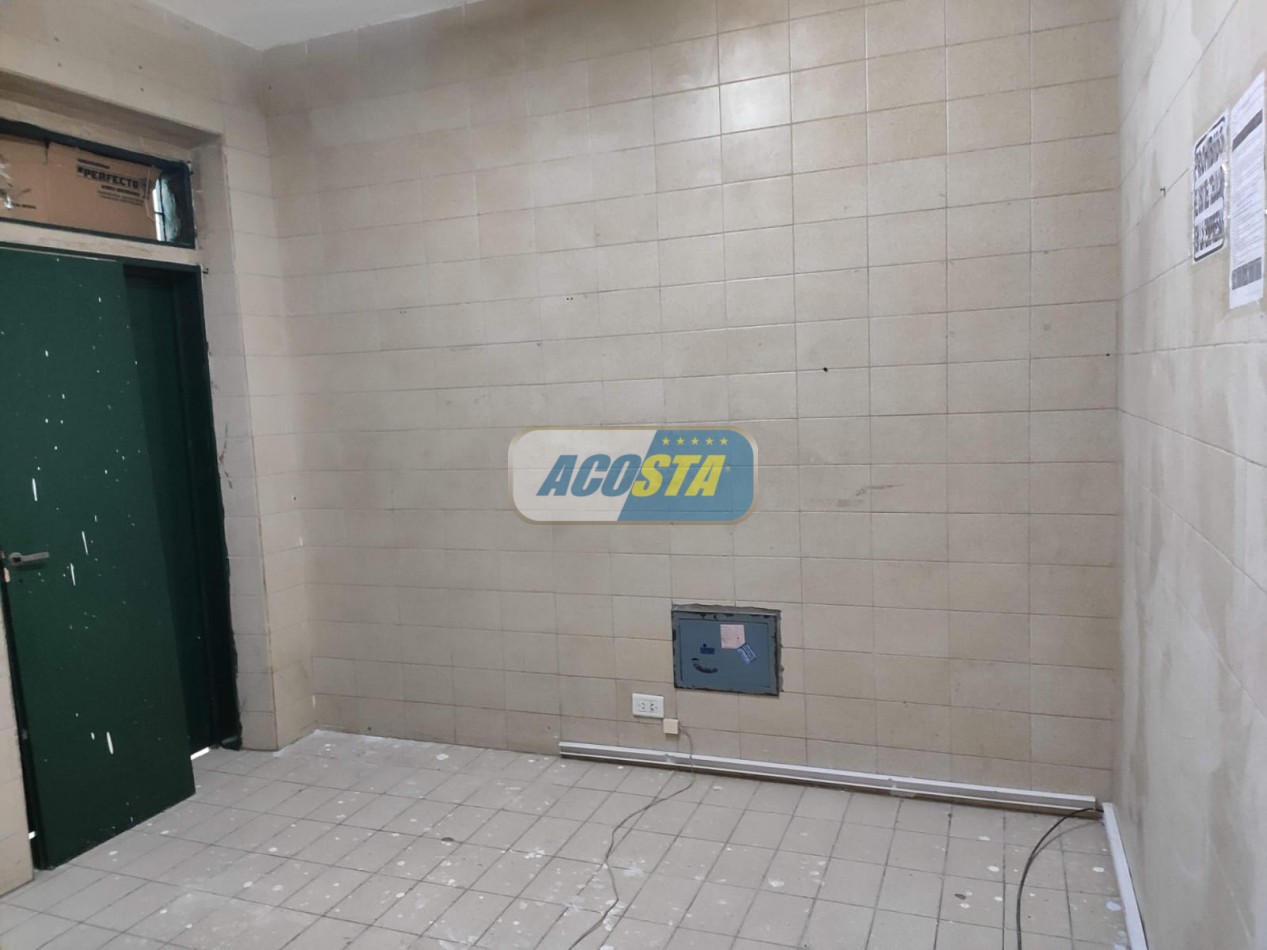 ALQUILER GALPON 375 M2,. MIXTURA I, A MTS. AV. J. B. ALBERDI