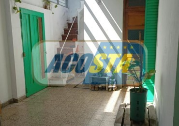 2 AMBIENTES CON TERRAZA EN LINIERS. IDEAL PARA REFACCIONAR Y AMPLIAR