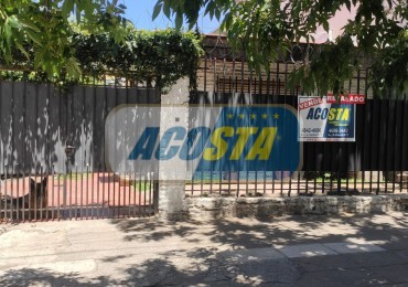 CASA DE 3 AMBIENTES CON FONDO LIBRE Y PILETA