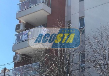 DEPARTAMENTO 2 AMBIENTES, AL FRENTE CON BALCON, APTO CREDITO